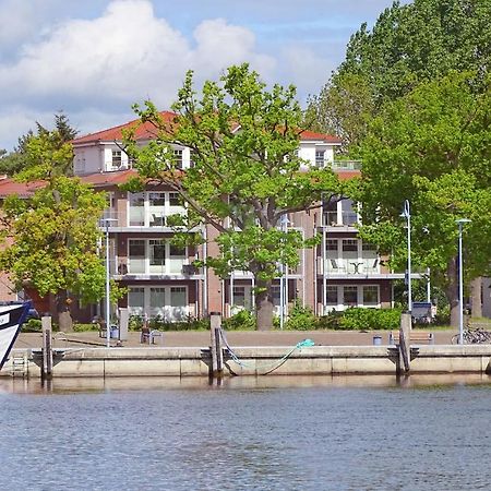 Hafennahe Penthousewohnung Mit Meerblick - Hafenresidenz Lauterbach Fewo 2-7 Bagian luar foto