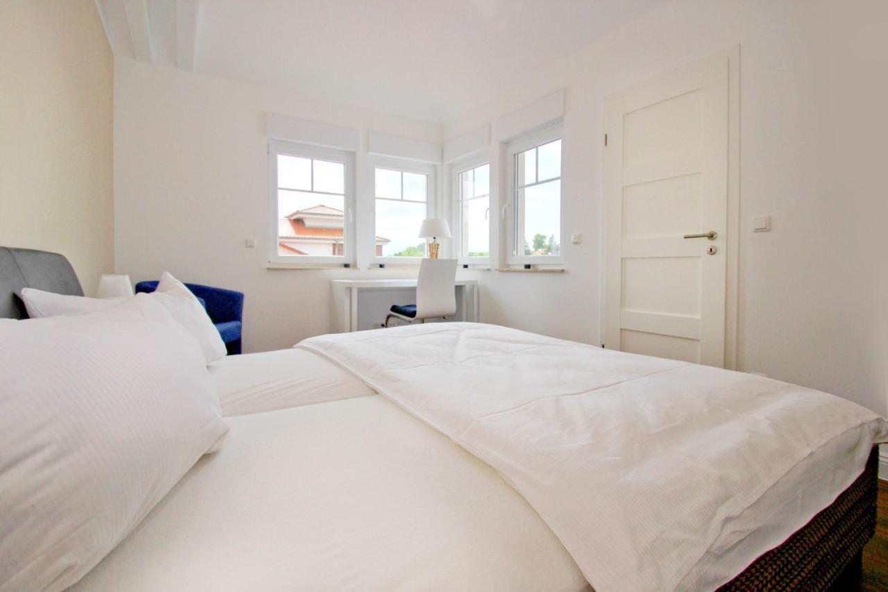 Hafennahe Penthousewohnung Mit Meerblick - Hafenresidenz Lauterbach Fewo 2-7 Bagian luar foto